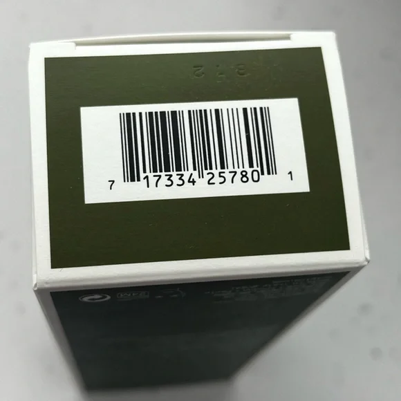 New ORIGINS Mega-Mushroom Relief & Resilience 200ml Soothing Treatment Lotion - Picture 8 of 9